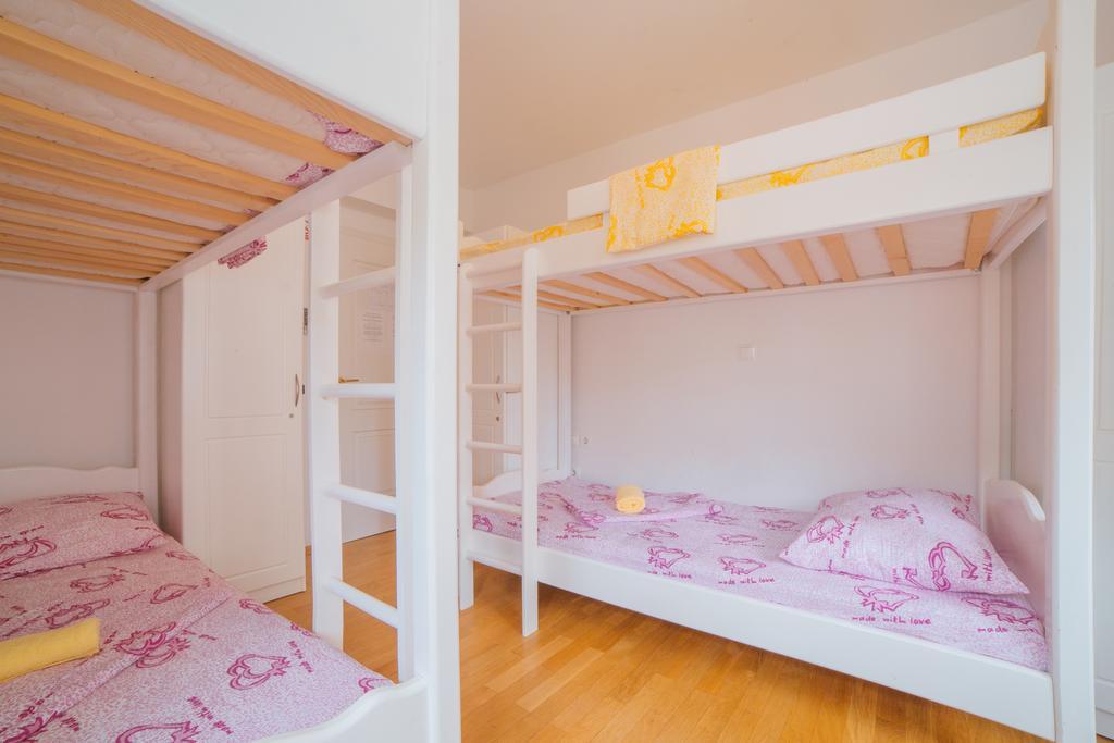 Albergue Cheap Sleep Marinero (Adults Only) Hvar Town Exterior foto
